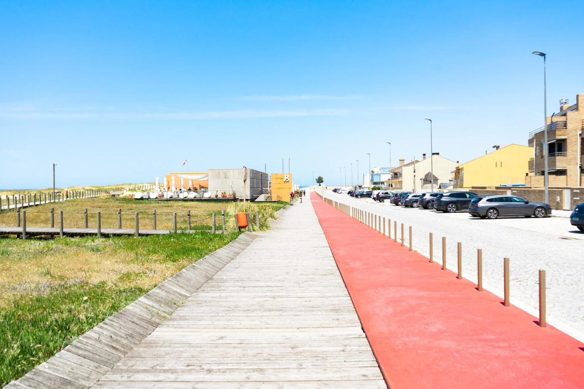 Oporto City And Beach Apartment ラーヴラ エクステリア 写真